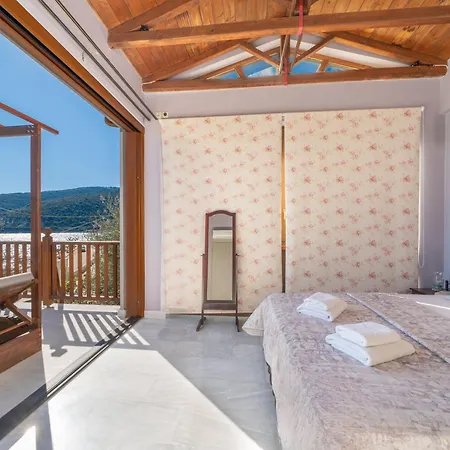Sea Rock Apartment